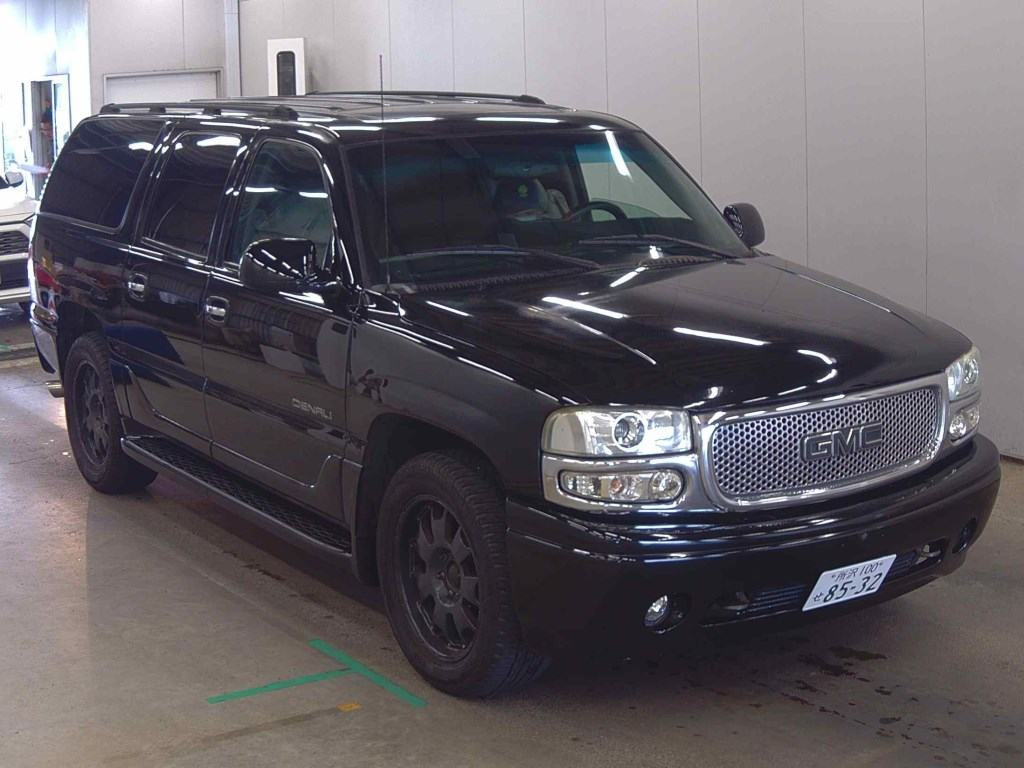 GMC Yukon 2004 z aukcji japońskiej
