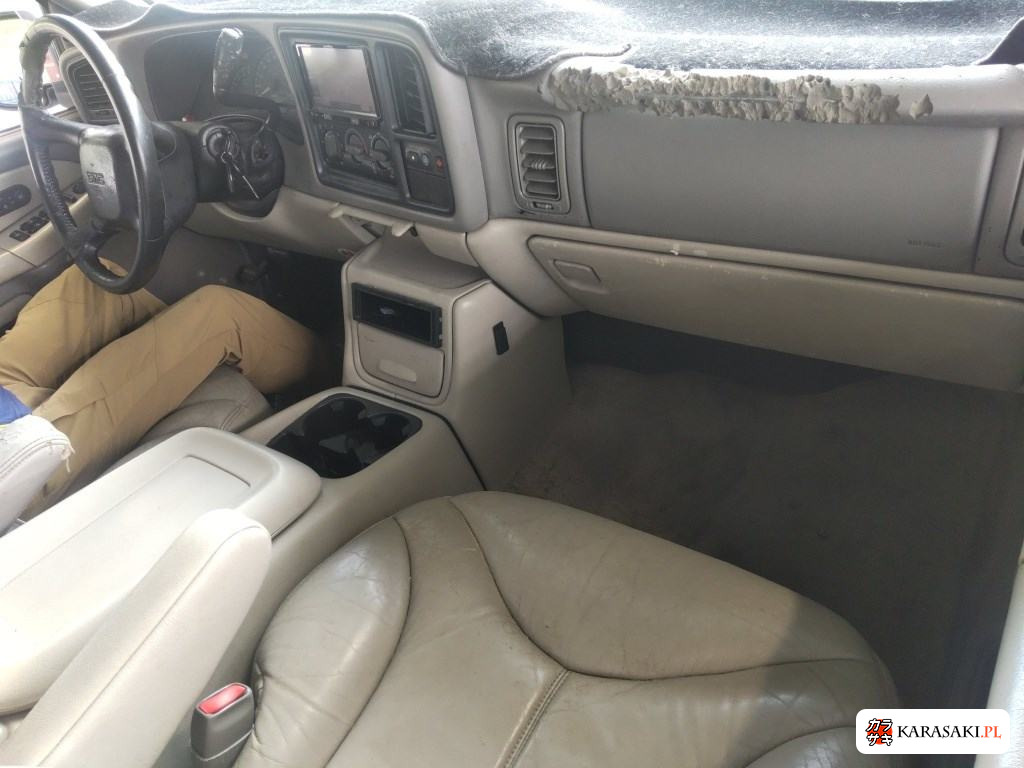 2005 GMC Yukon 5D 4WD XL 5