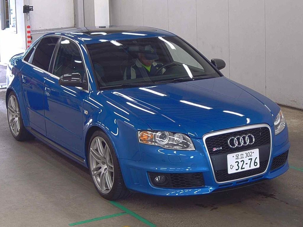 Audi RS4 2007 z aukcji japońskiej