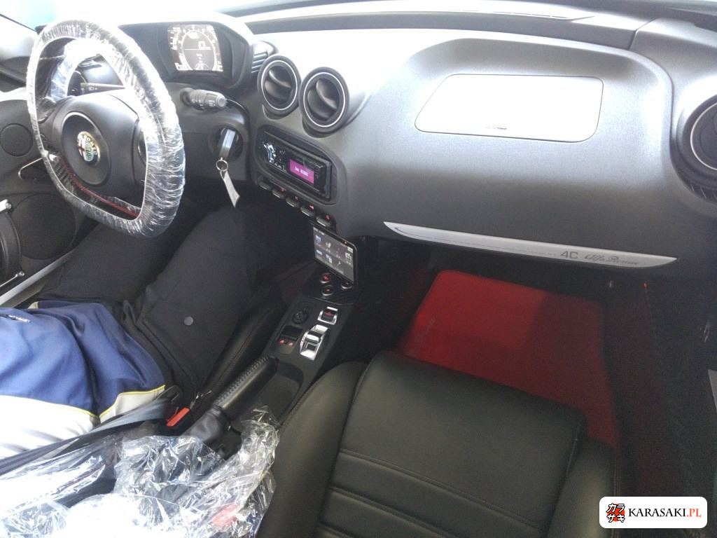 2015 Alfa Romeo 4C Base Grade 5
