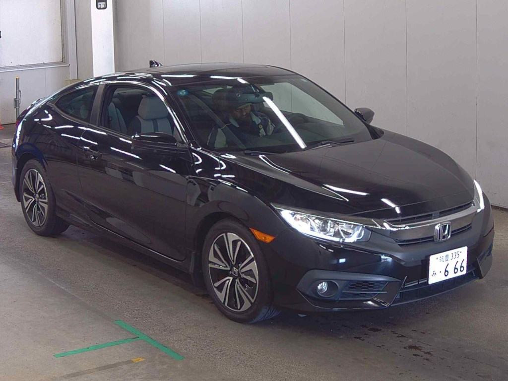 America Honda 2017 z aukcji japońskiej