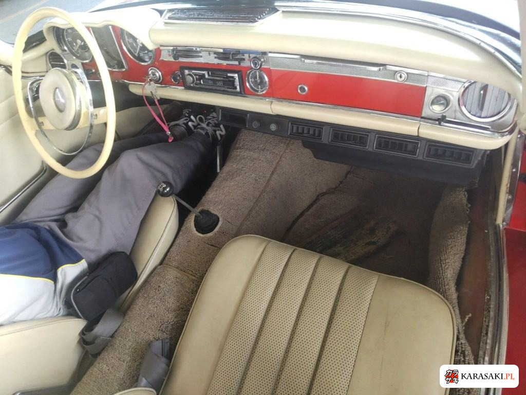 2010 Mercedes-Benz 113044 5