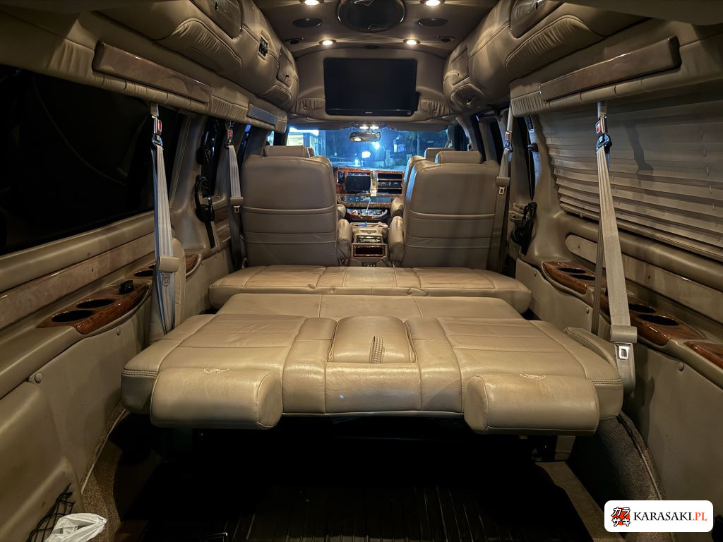 2012 GMC Savana 4D 8