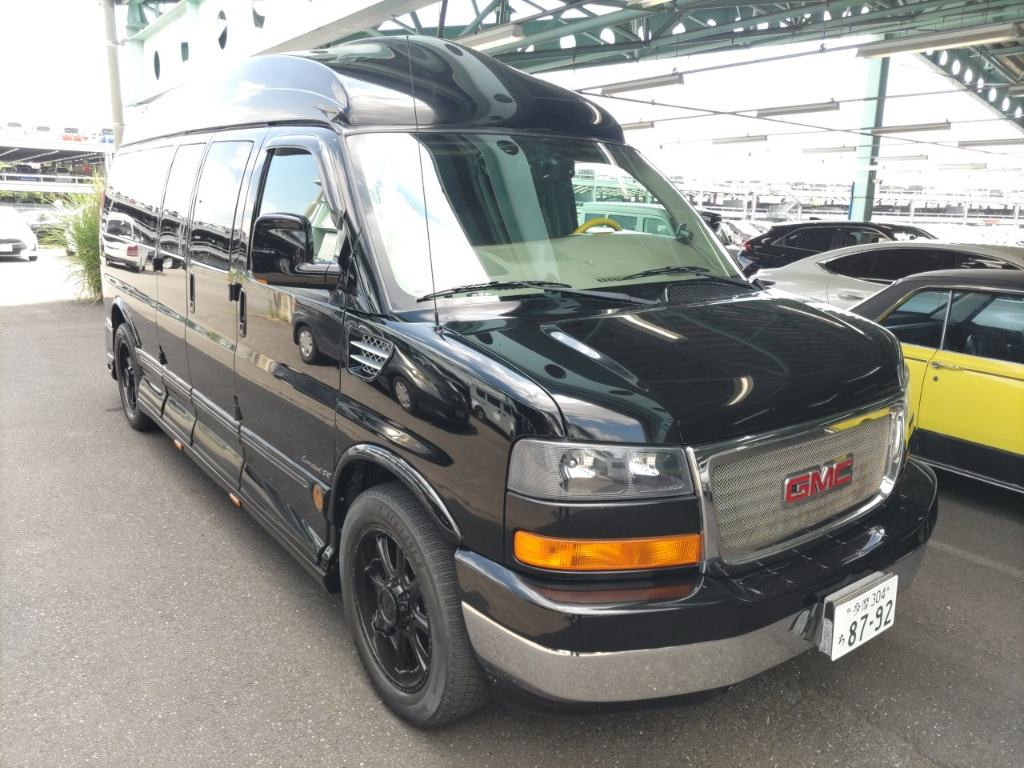 GMC Savana 2012 z aukcji japońskiej