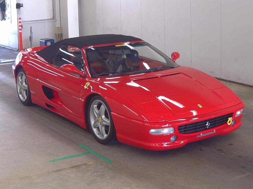 Ferrari 355F1 1998 z aukcji japońskiej