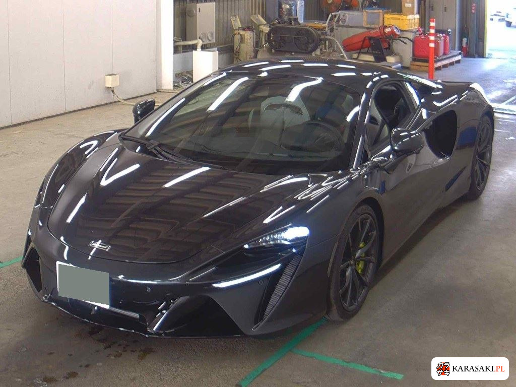 2024 McLaren Artura 3