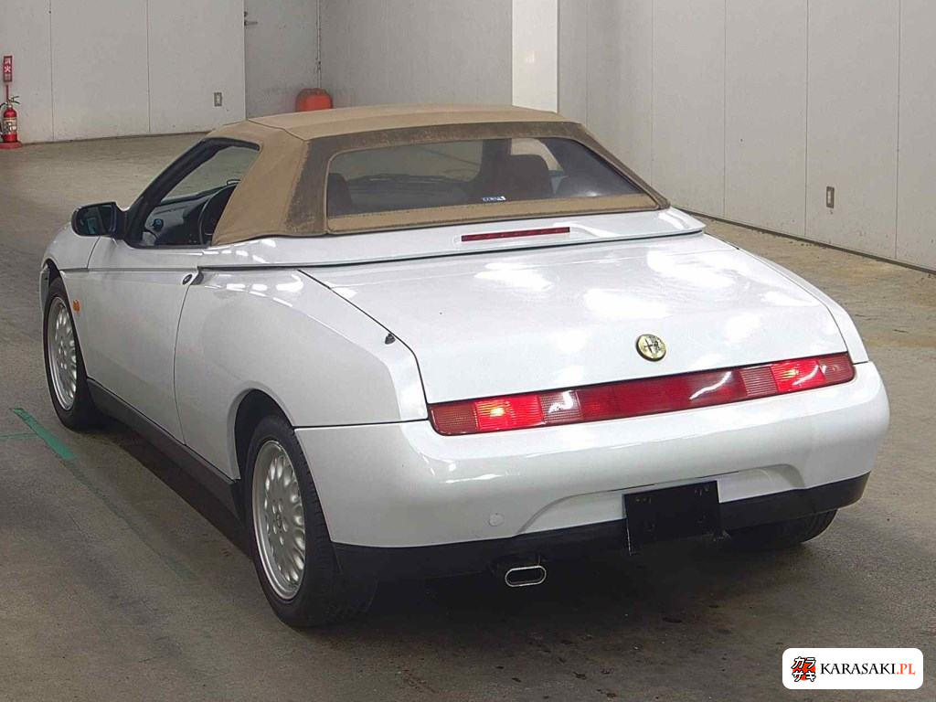 1997 Alfa Romeo Alfa Spider 2