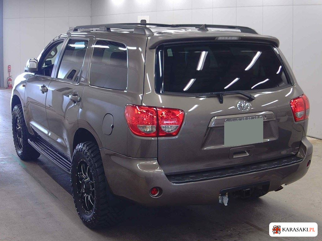 2013 America Toyota Sequoia 5D SR5 2