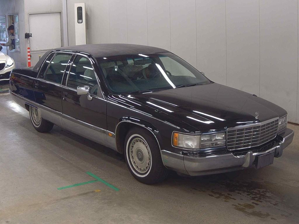 Cadillac Fleetwood 1993 z aukcji japońskiej