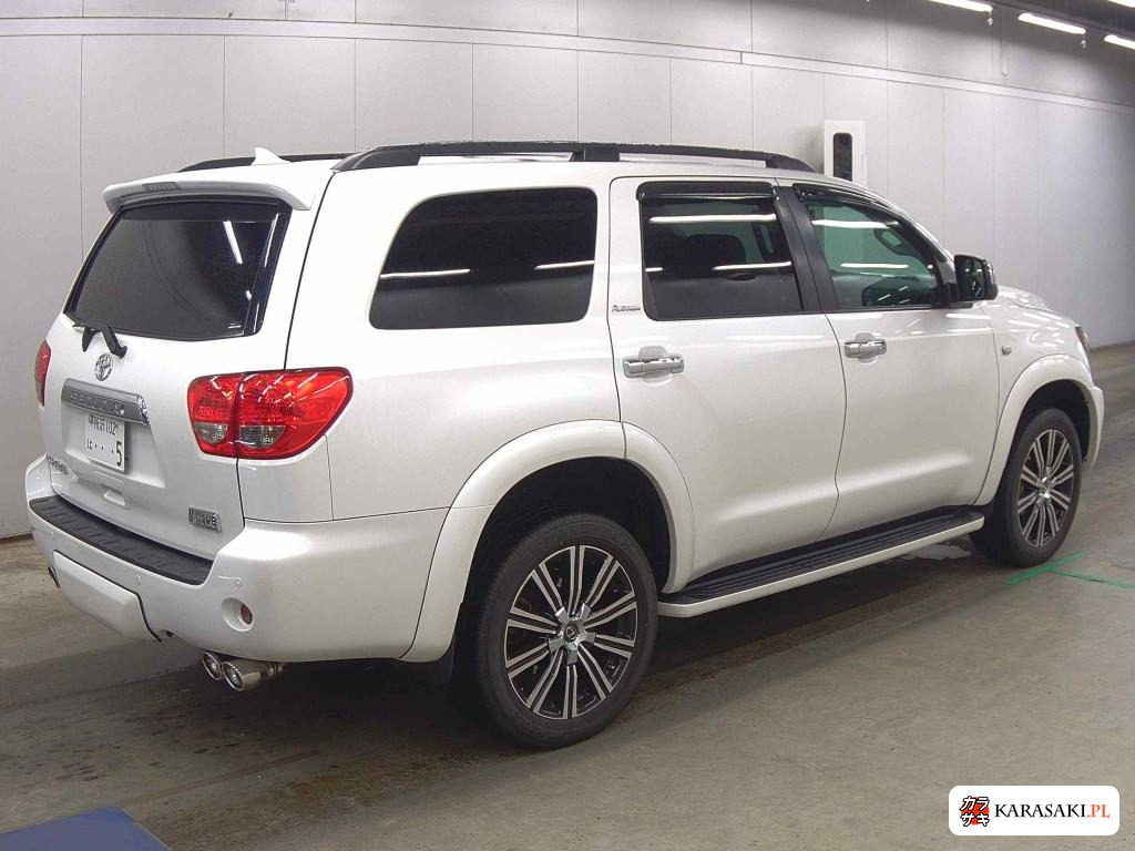 2016 America Toyota Sequoia 5D 4WD Platinum 4