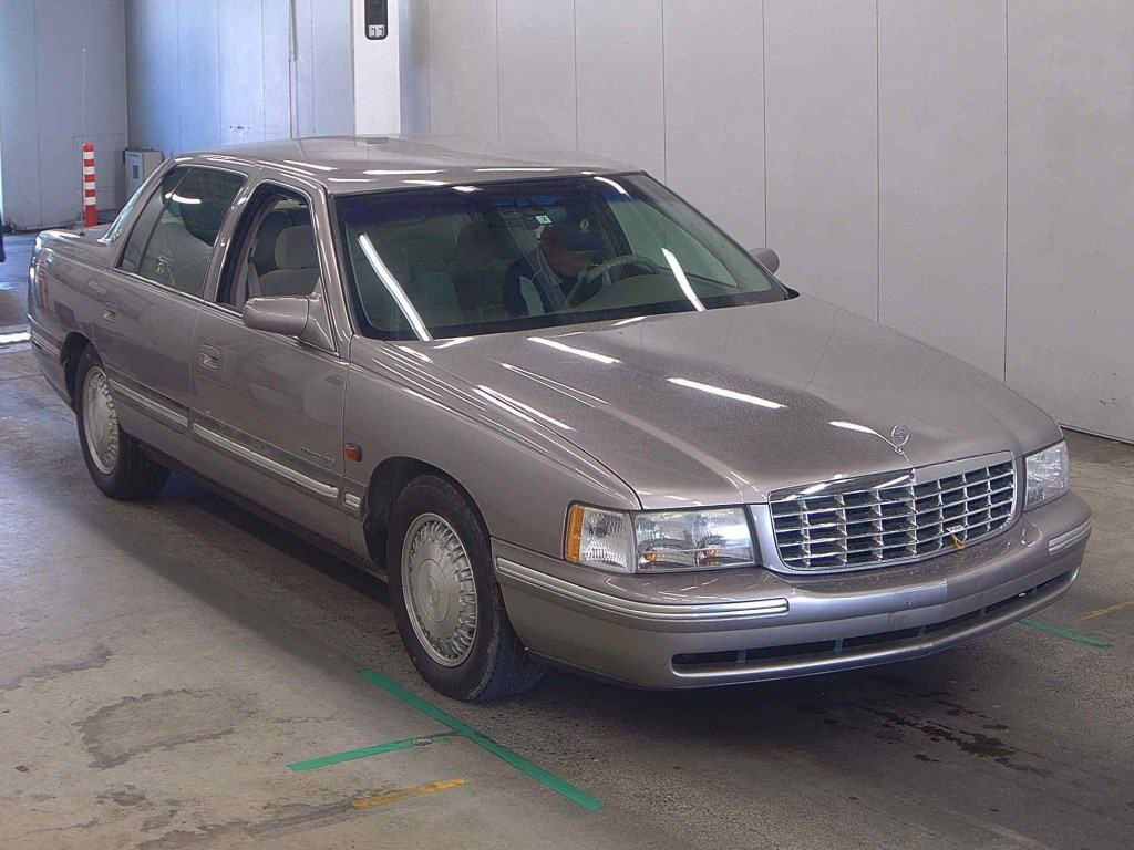 Cadillac Concours 1997 z aukcji japońskiej