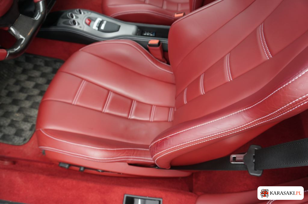 2013 Ferrari 458 Italia Base Grade 14