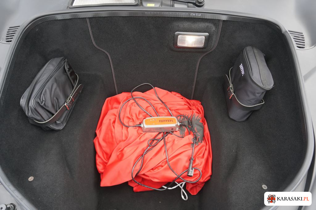 2013 Ferrari 458 Italia Base Grade 8