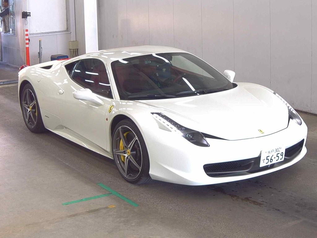 Ferrari 458 Italia 2013 z aukcji japońskiej