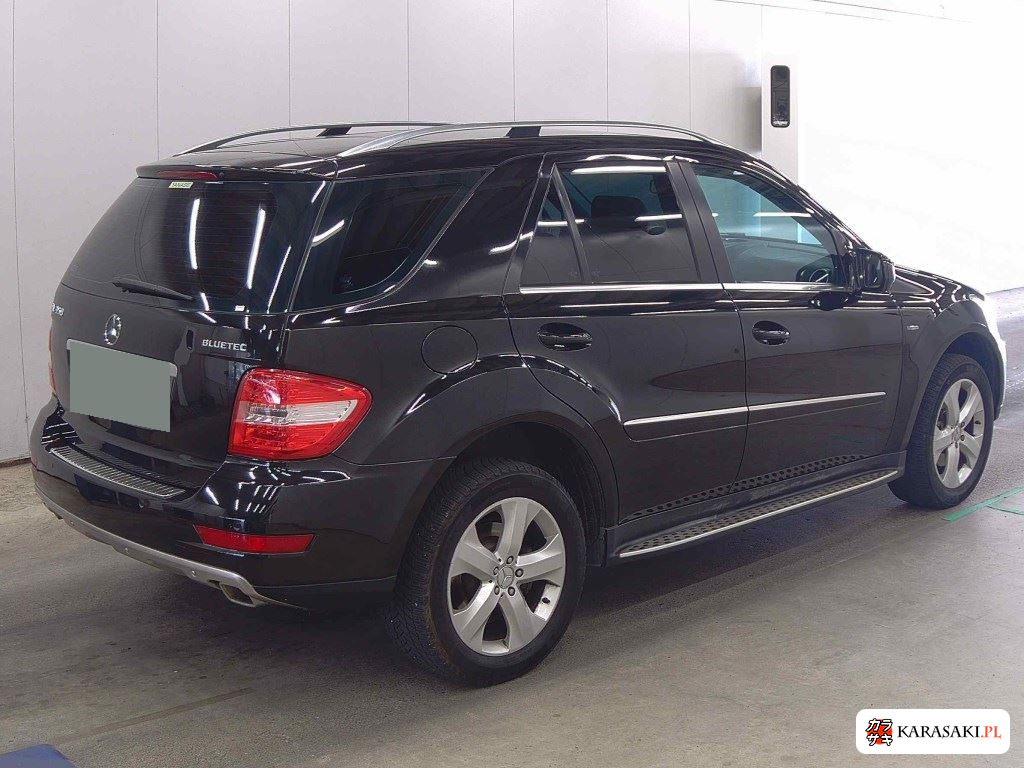 2010 Mercedes-Benz M-Class 4WD ML350 Bluetec 4MATIC 4