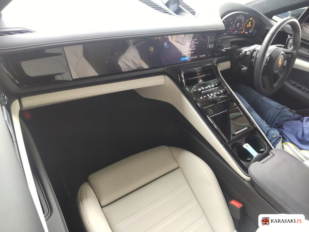 2024 Porsche Panamera 5D 5