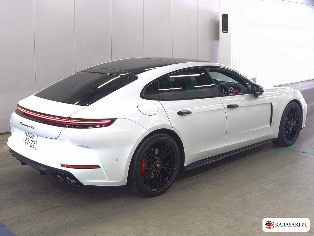 2024 Porsche Panamera 5D 4