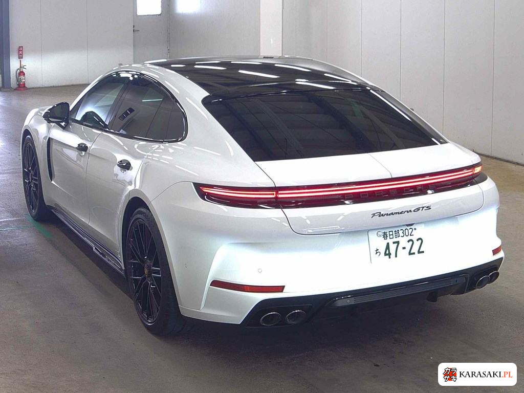 2024 Porsche Panamera 5D 2