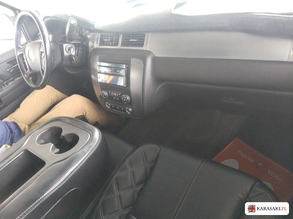 2011 Chevrolet Avalanche 4D 5
