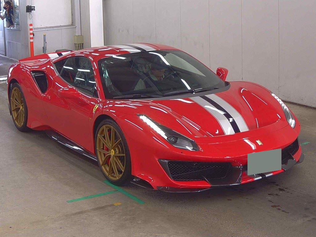 Ferrari 488 Pista 2019 z aukcji japońskiej