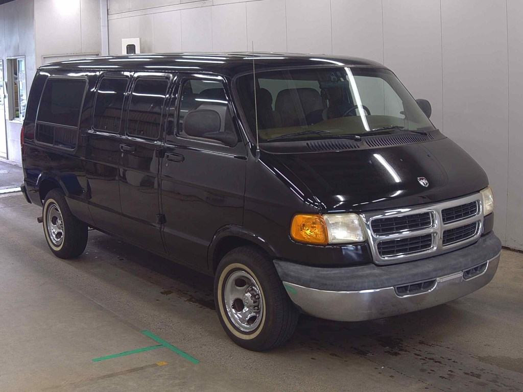 Dodge Van 2005 z aukcji japońskiej