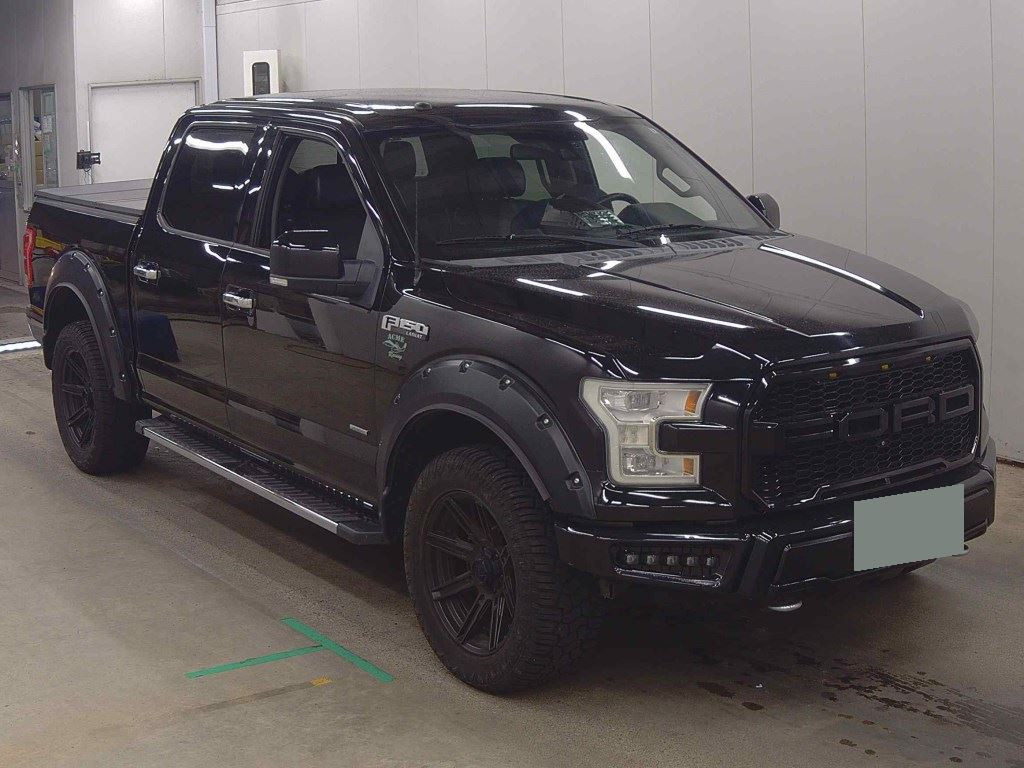 Ford F-150 2023 z aukcji japońskiej