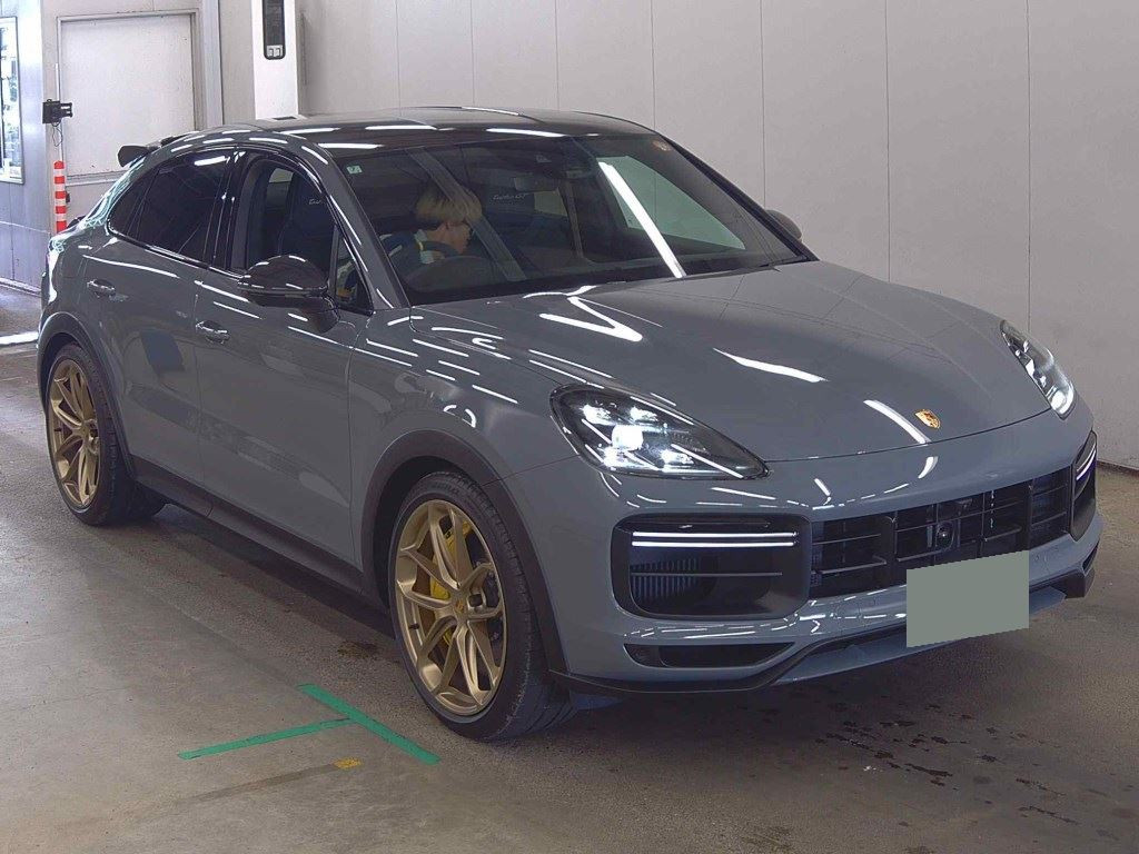 Porsche Cayenne Coupe 2022 z aukcji japońskiej