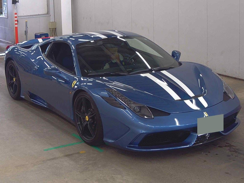 Ferrari 458 Speciale 2014 z aukcji japońskiej