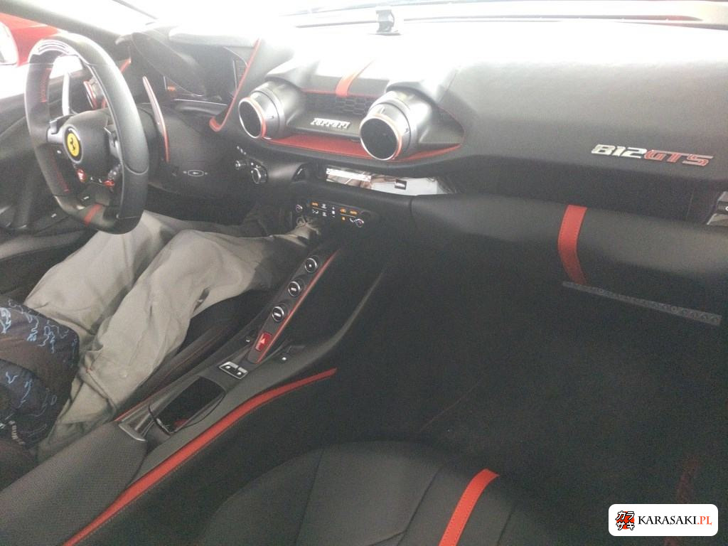 2024 Ferrari 812 GTS 5