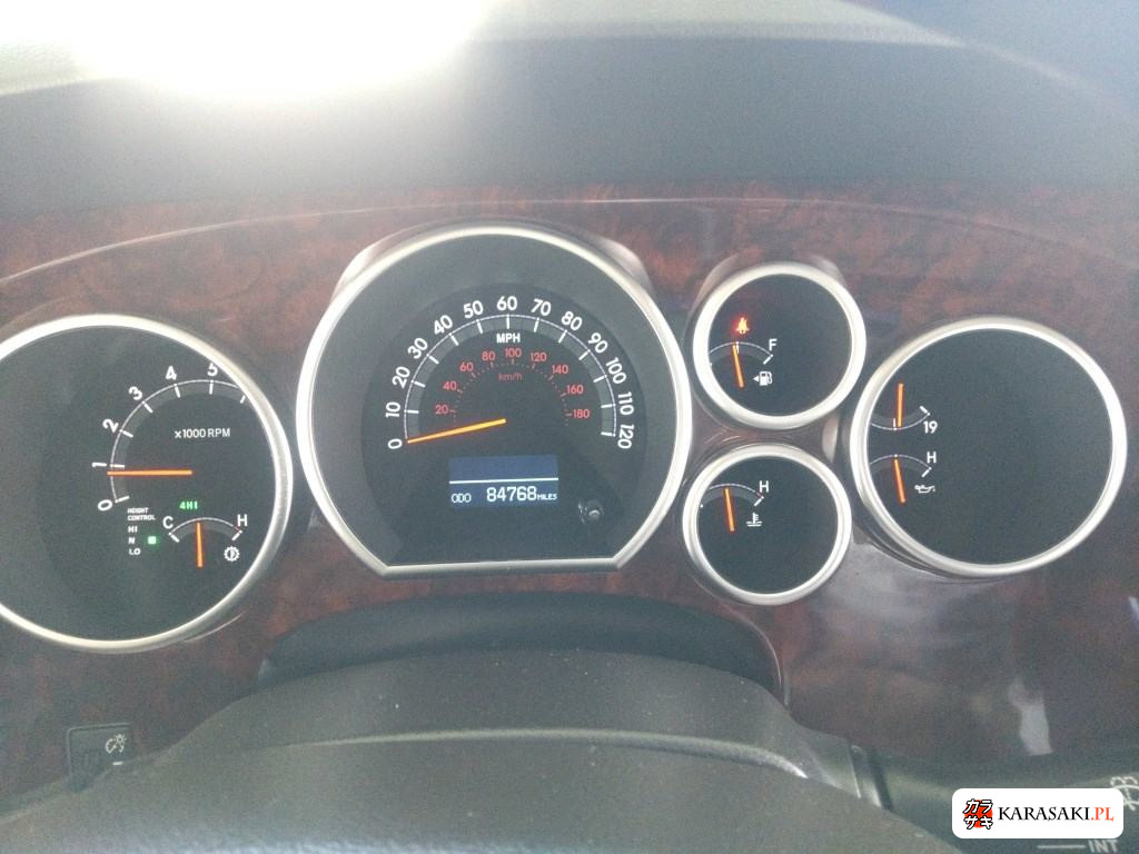 2010 America Toyota Sequoia 5D 4WD Platinum 6