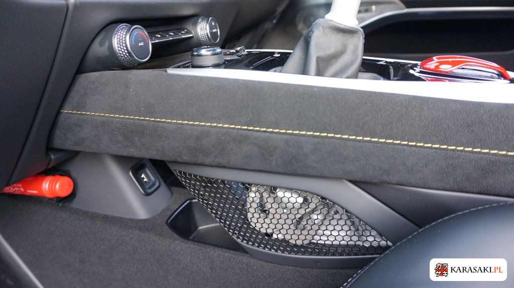 2024 Lotus Emira V6 First Edition 8