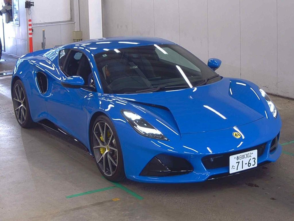Lotus Emira 2024 z aukcji japońskiej