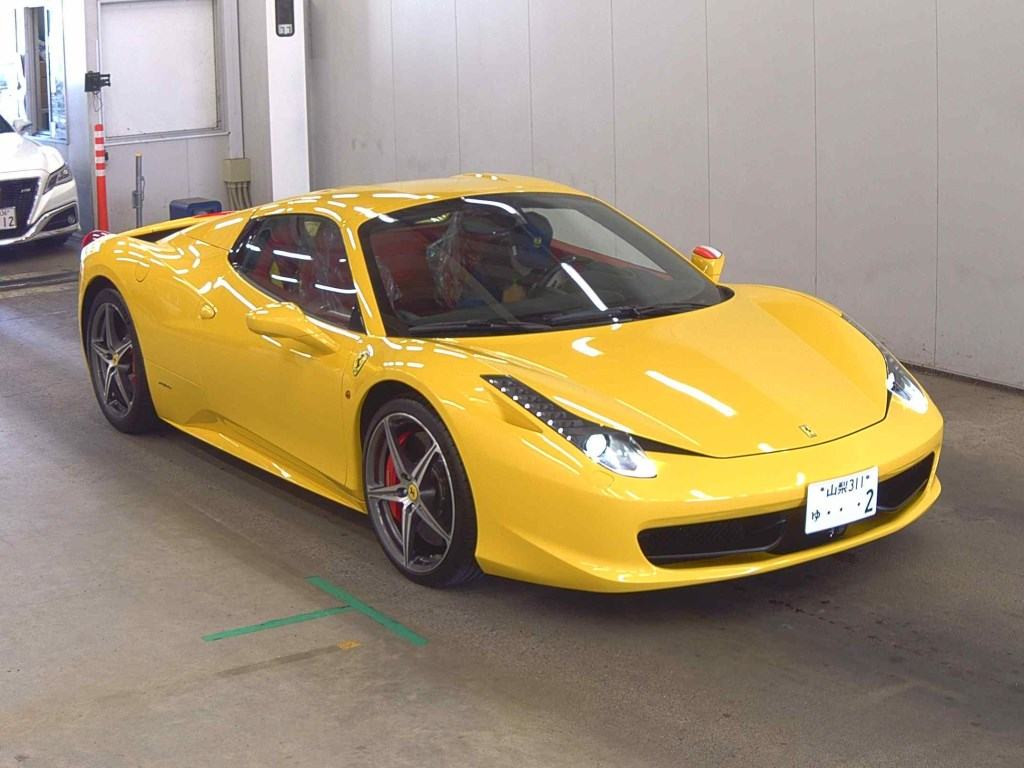 Ferrari 458 Spider 2013 z aukcji japońskiej