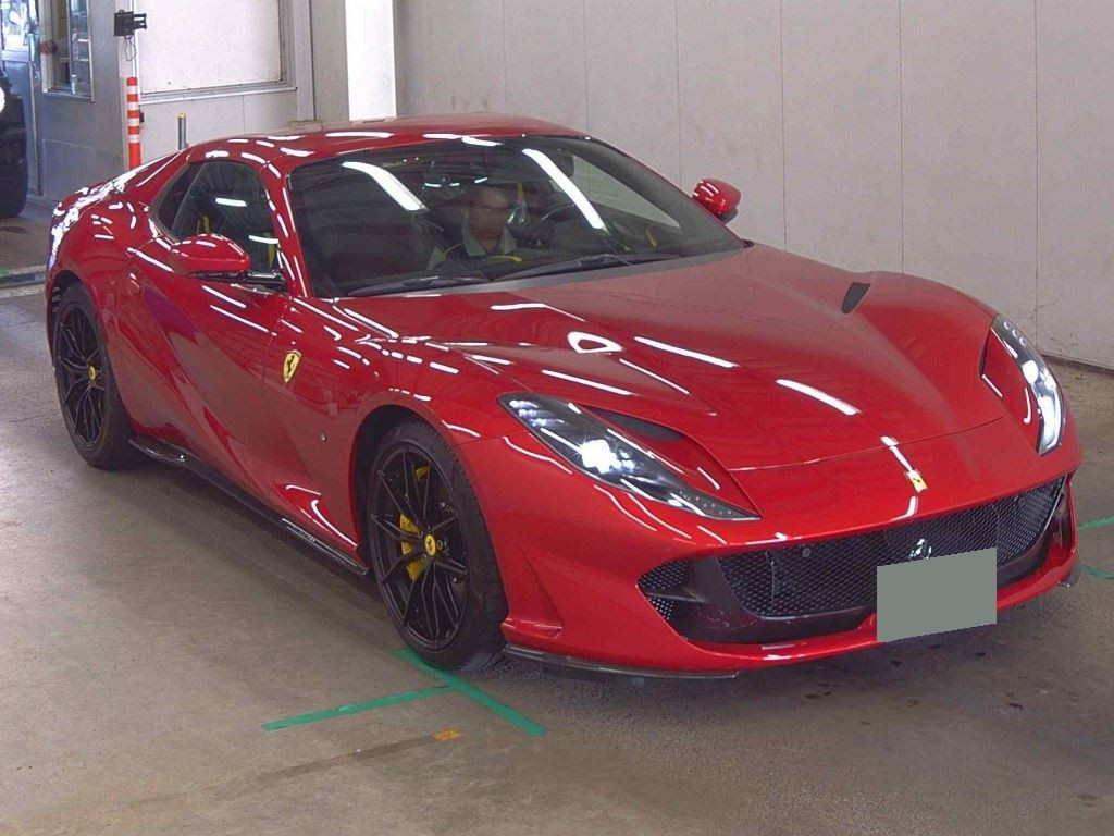 Ferrari 812 GTS 2022 z aukcji japońskiej