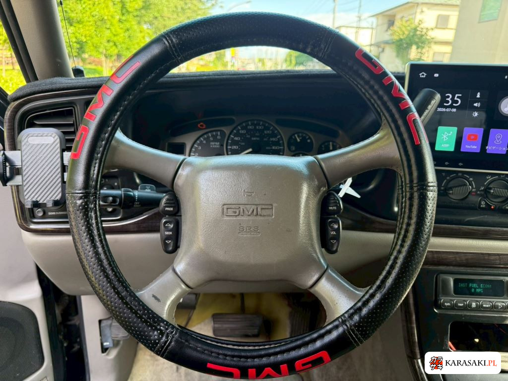 2004 GMC Yukon 5D 4WD 15