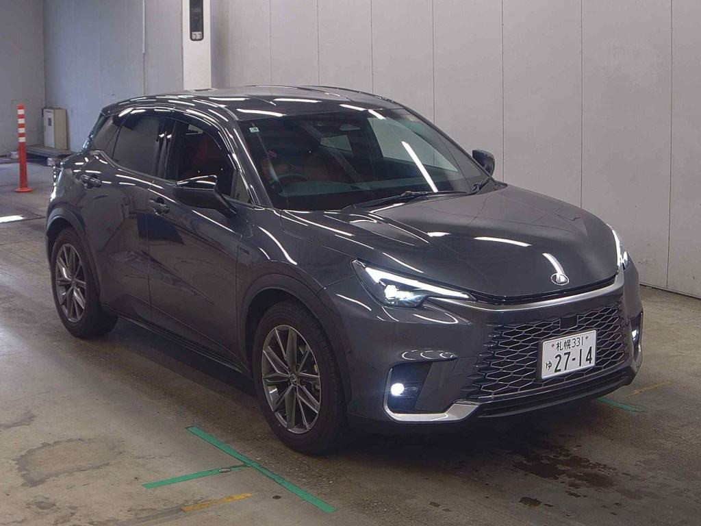 Lexus LBX 2025 з японського аукціону