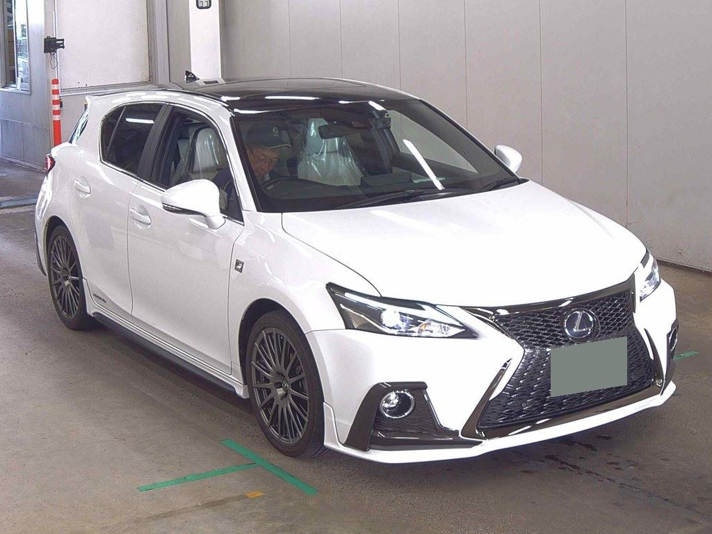 Lexus CT 2022 з японського аукціону