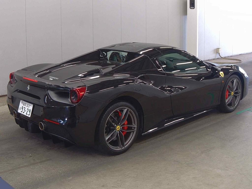 Ferrari 488 Spider 2017 z aukcji japońskiej