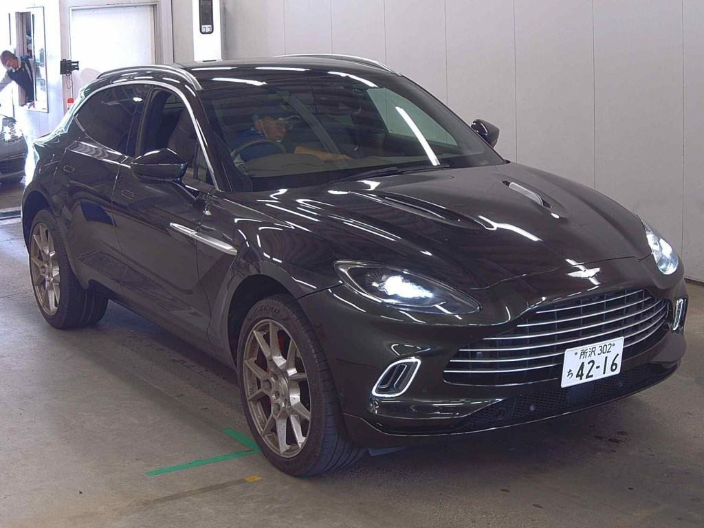 Aston Martin DBX 2023 z aukcji japońskiej