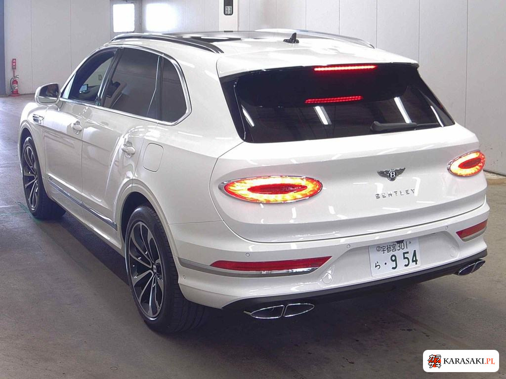 2022 Bentley Bentayga 4WD Hybrid 2