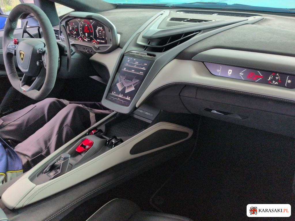 2025 Lamborghini Revuelto 4WD Base Graed 5