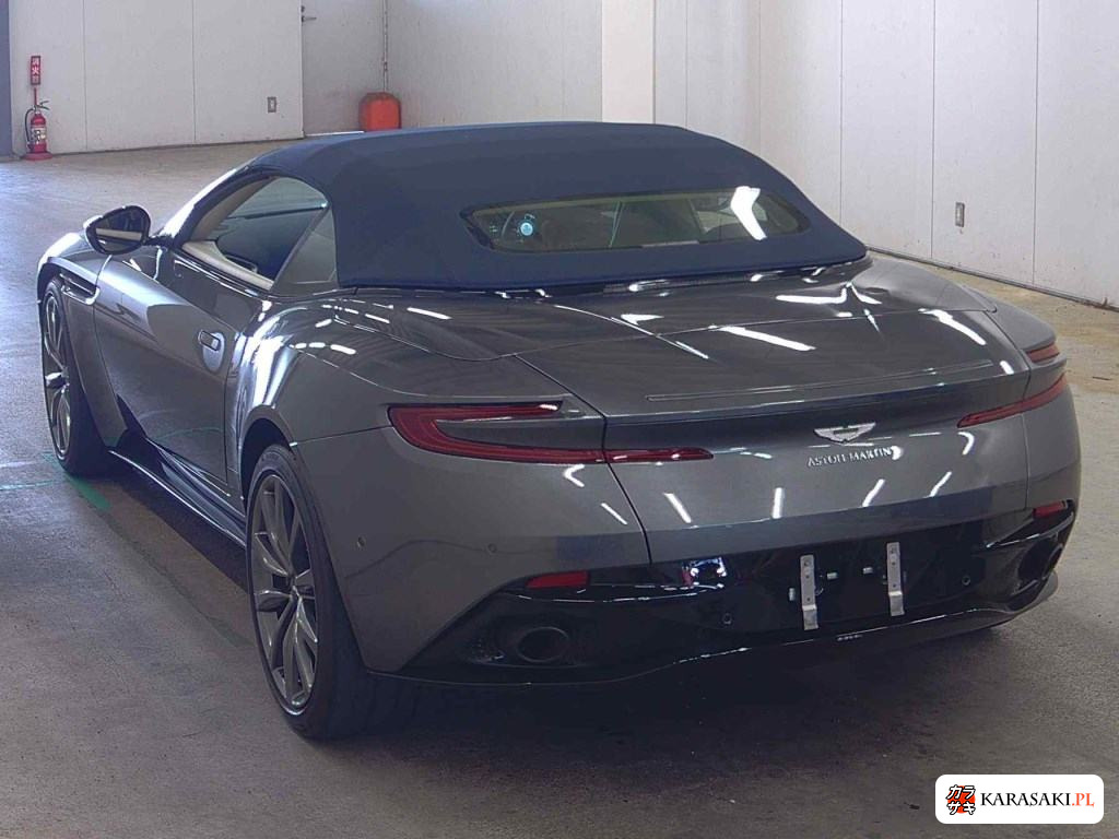2019 Aston Martin DB11 2