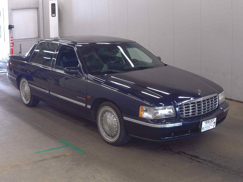 Cadillac Concours 1998 z aukcji japońskiej