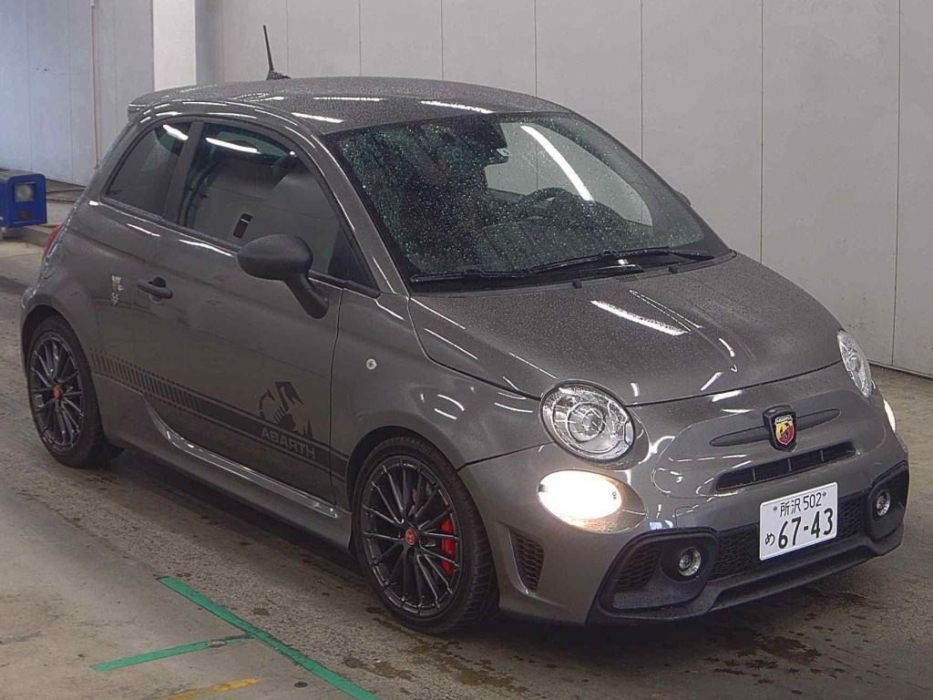 Abarth 595 2022 z aukcji japońskiej
