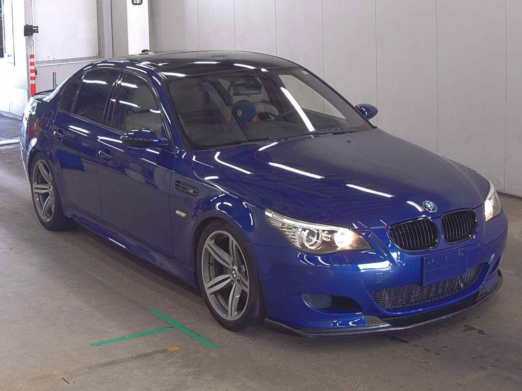 BMW M5 2007 z aukcji japońskiej