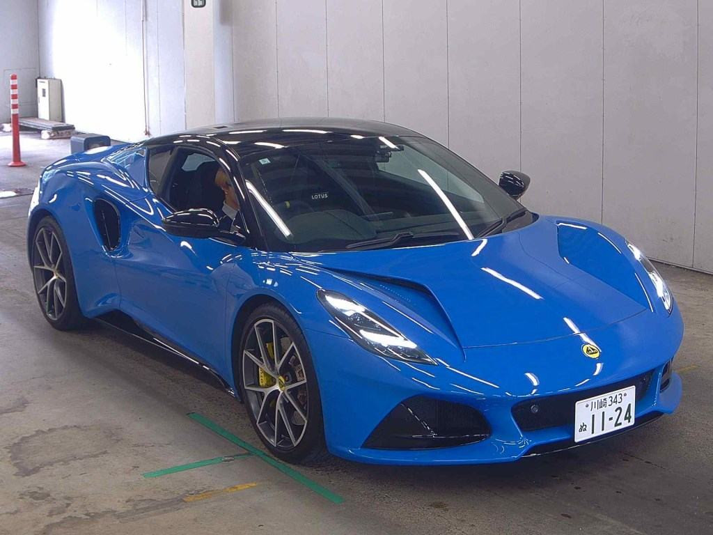 Lotus Emira 2024 z aukcji japońskiej