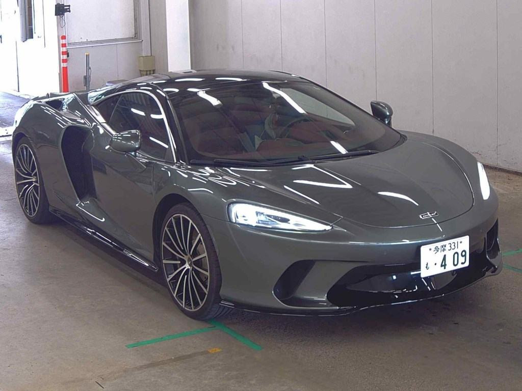 McLaren GT 2020 z aukcji japońskiej
