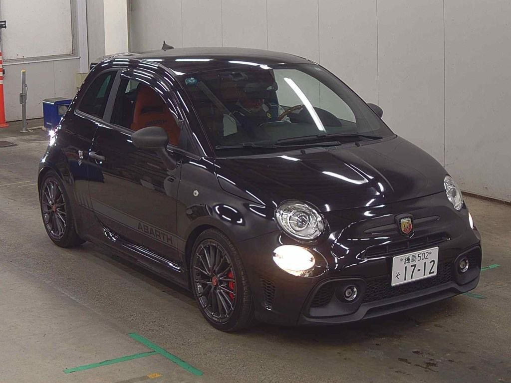 Abarth 595 2022 z aukcji japońskiej
