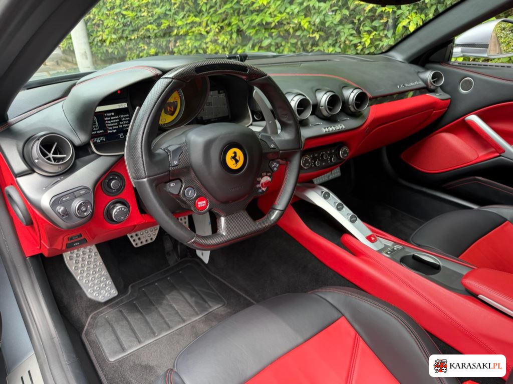 2013 Ferrari F12 Berlinetta Base Grade 10