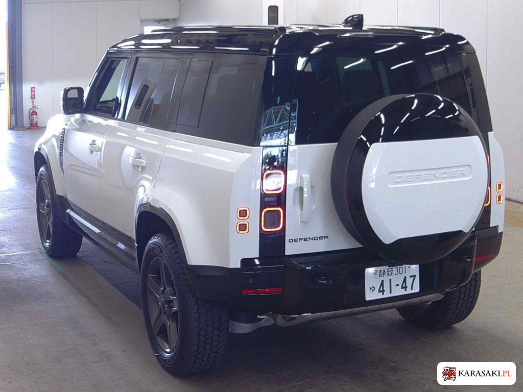 2026 Land Rover Defender 5D 4WD 110 2
